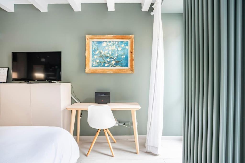 Bergamo Center Suite Mia - Modern & Green + Wifi Exterior foto